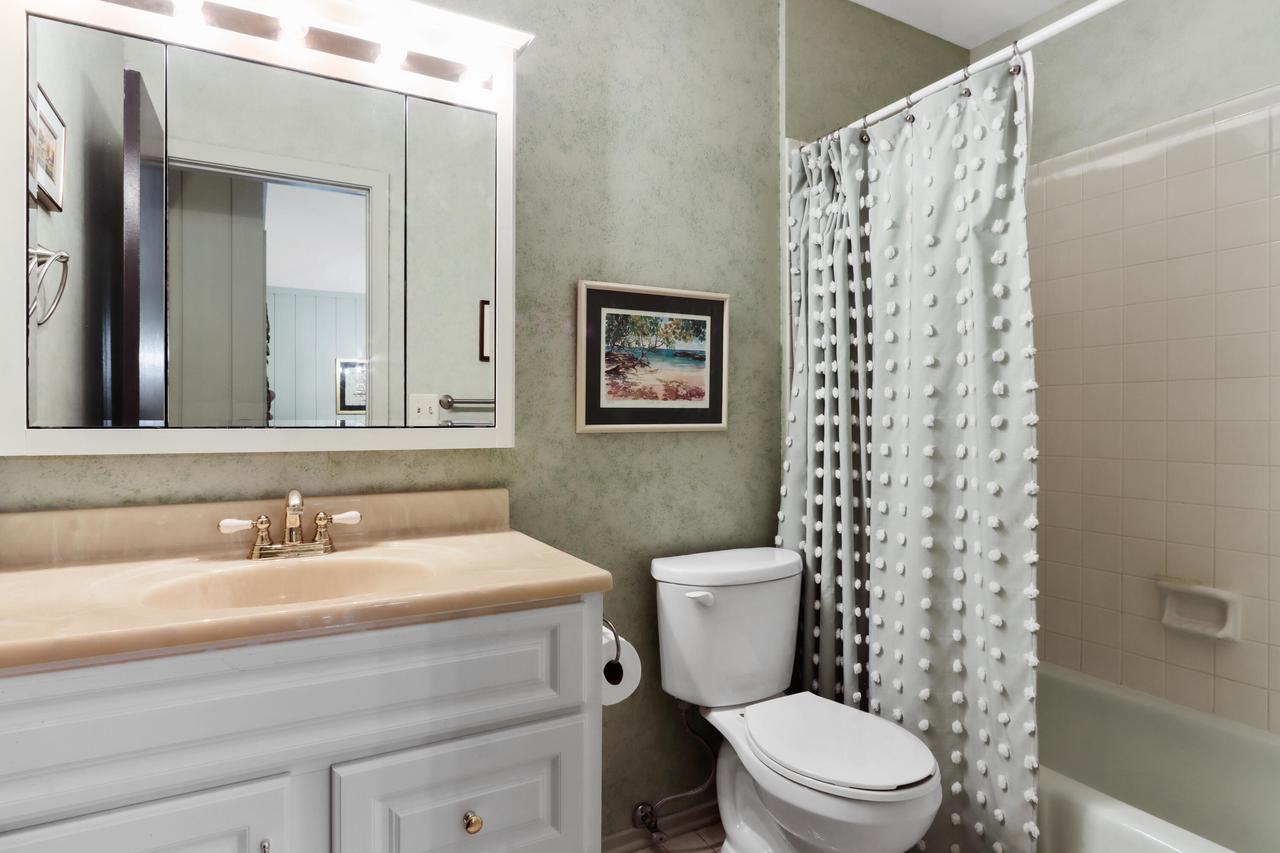 502 Tam O'Shanter DRIVE