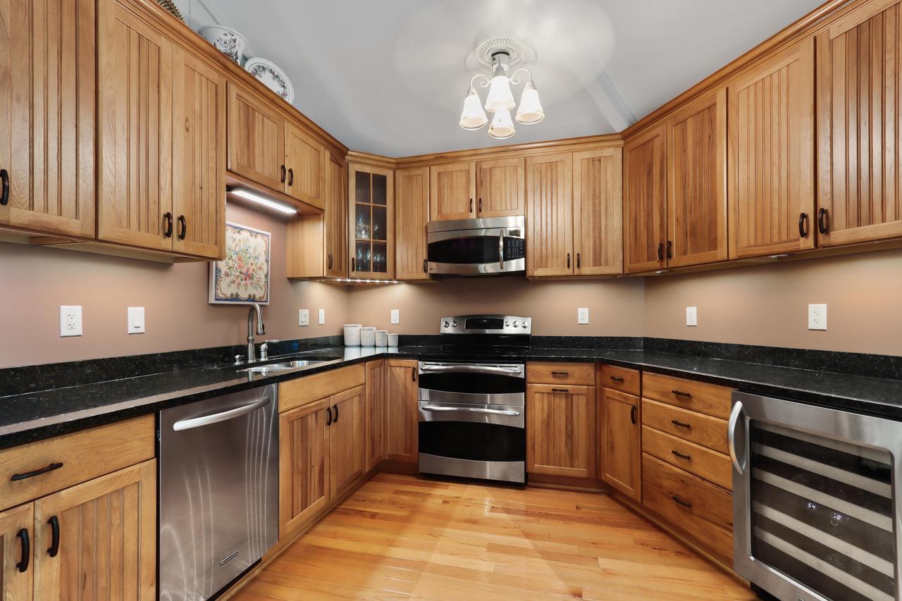 502 Tam O'Shanter DRIVE