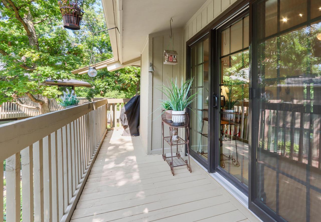 502 Tam O'Shanter DRIVE