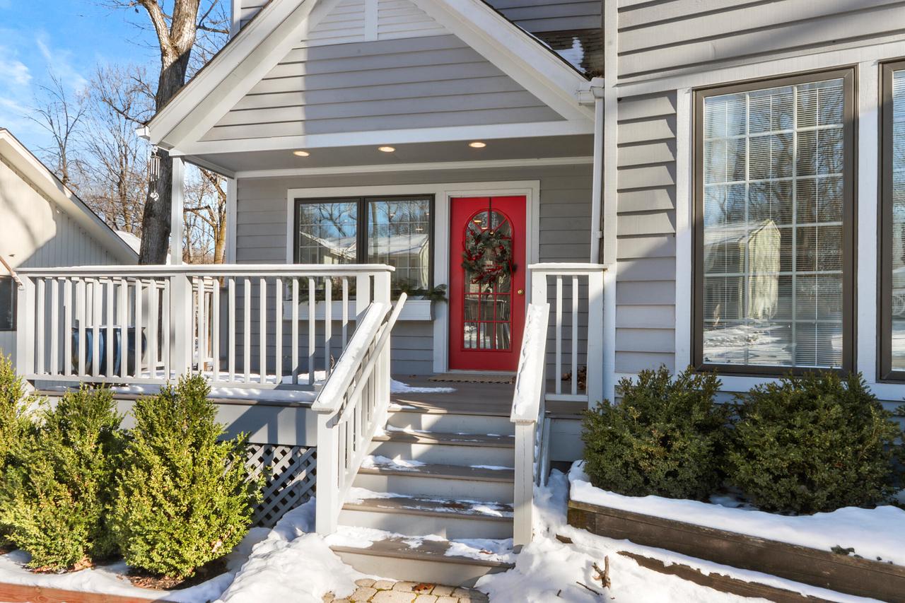 56 Rolling Green DRIVE