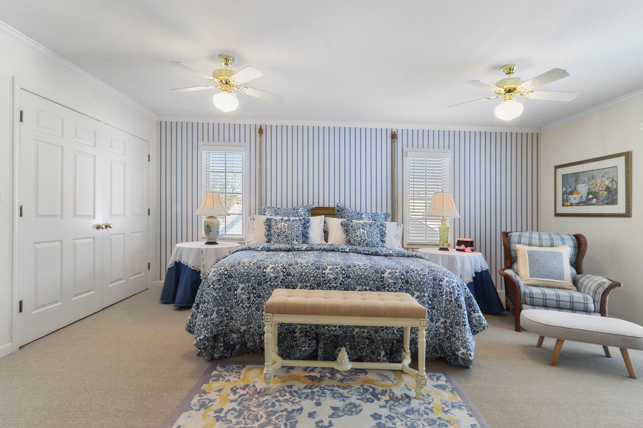 56 Rolling Green DRIVE