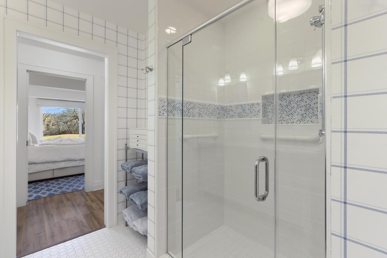 714 Thornridge COURT B