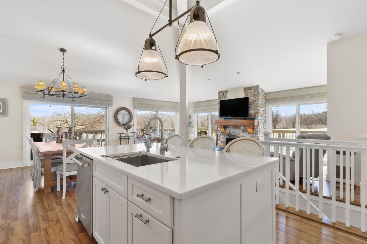 714 Thornridge COURT B