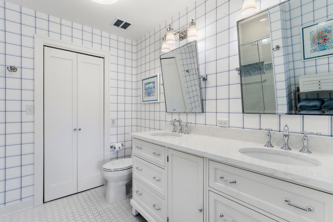 714 Thornridge COURT B