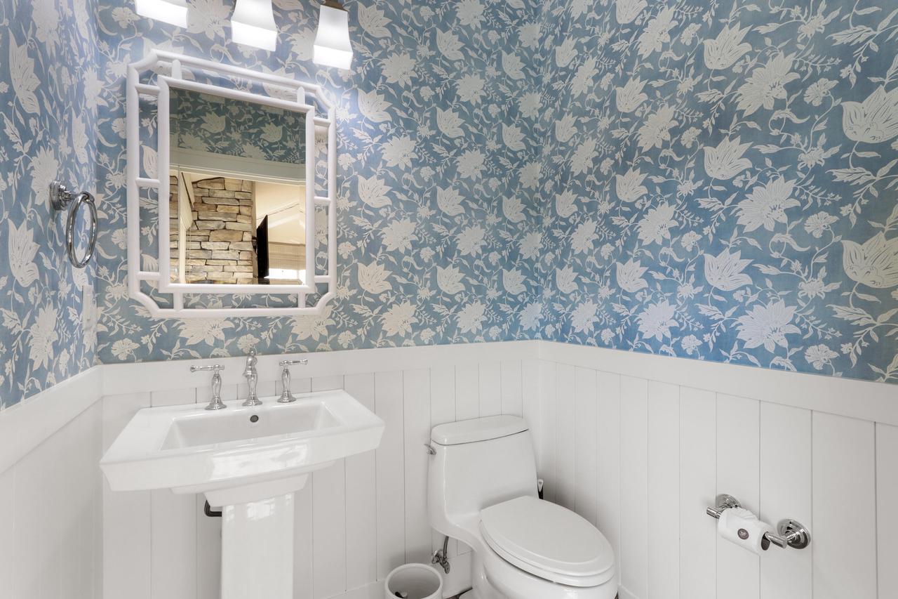 714 Thornridge COURT B