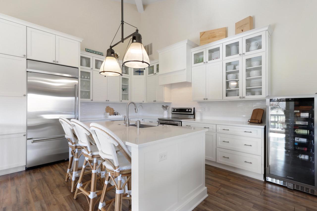 714 Thornridge COURT B