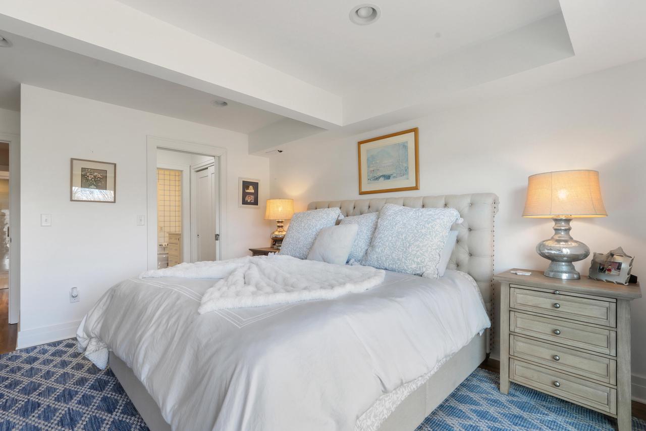 714 Thornridge COURT B