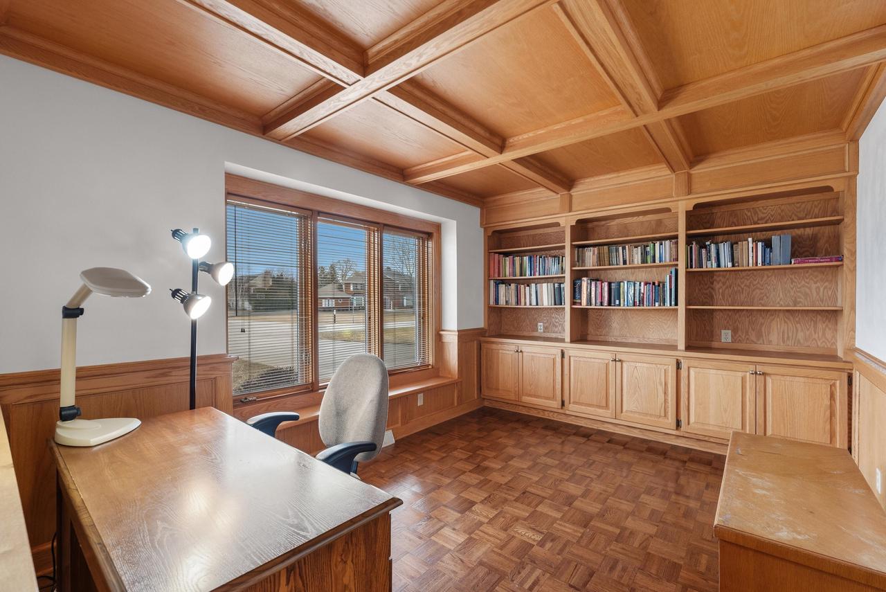 12605 North St Anne LANE