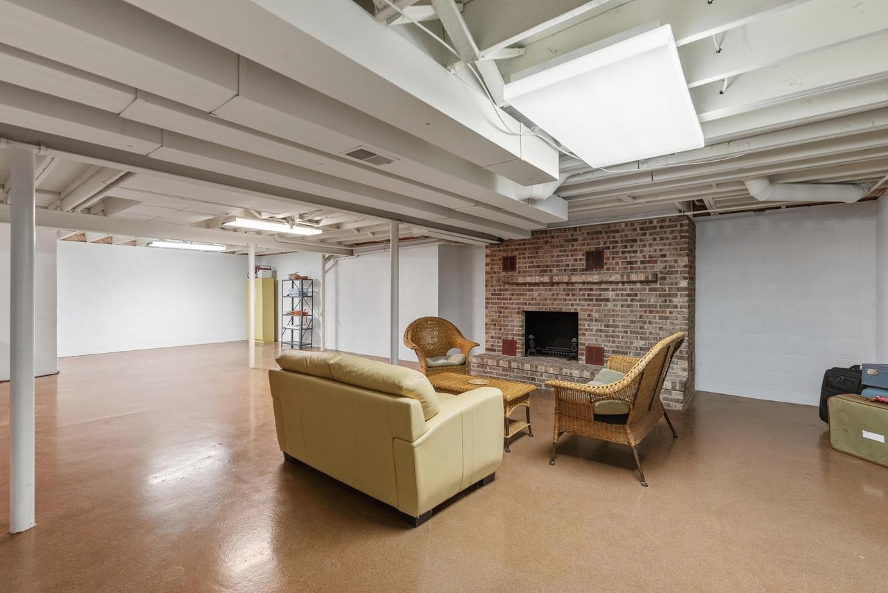 12605 North St Anne LANE