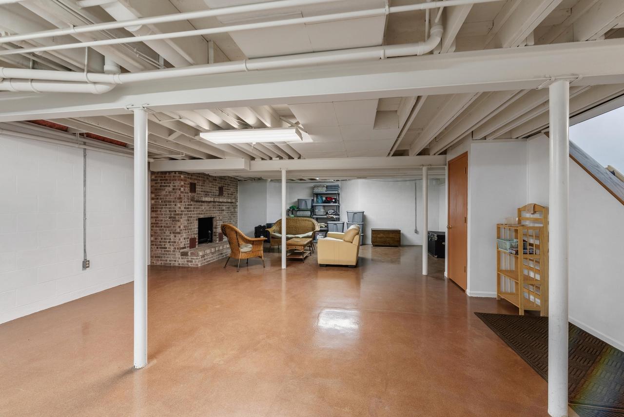 12605 North St Anne LANE