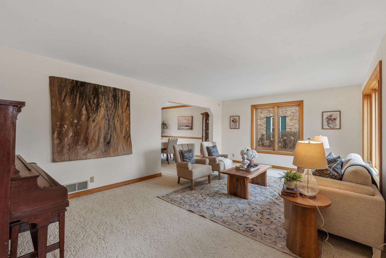 12605 North St Anne LANE