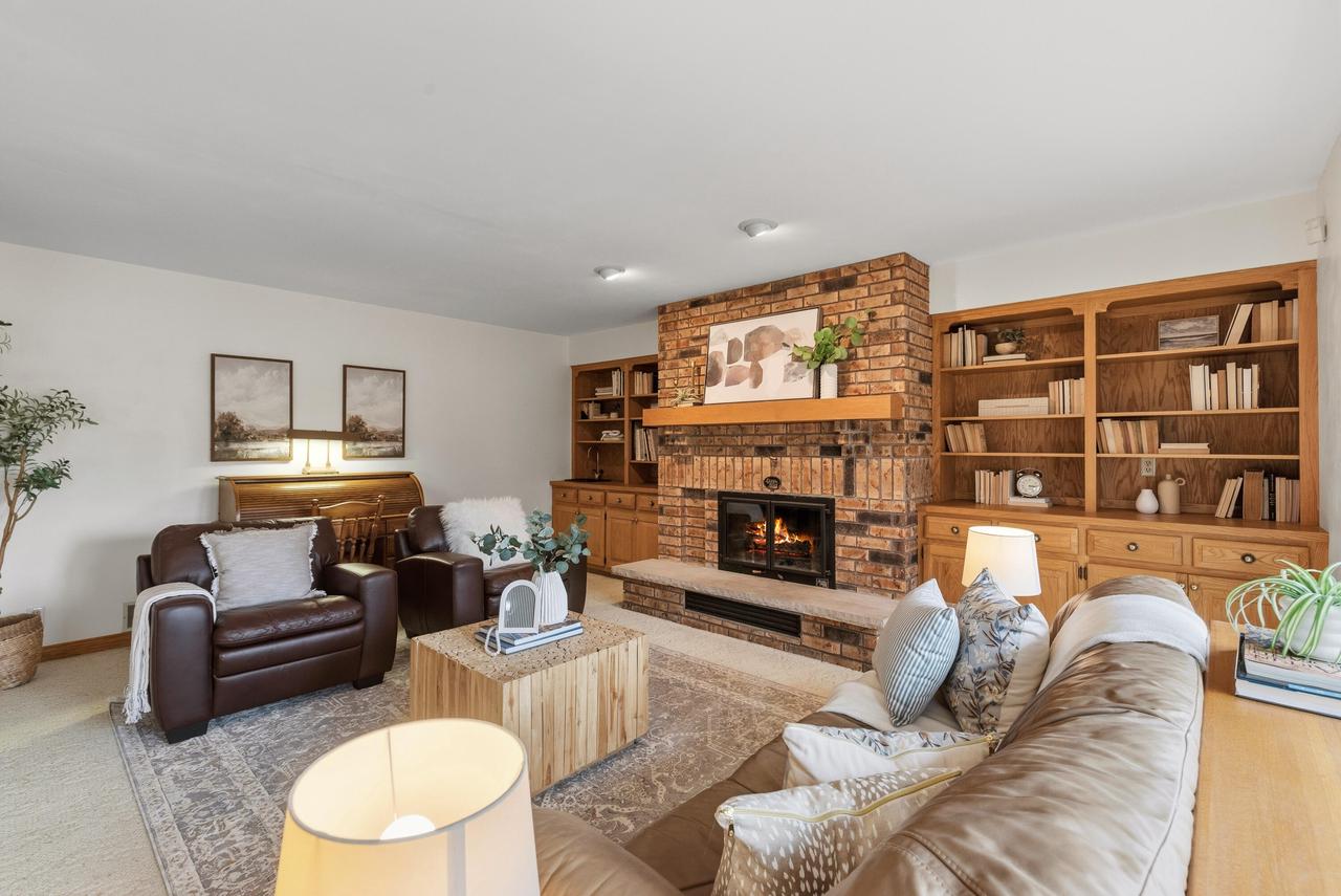 12605 North St Anne LANE