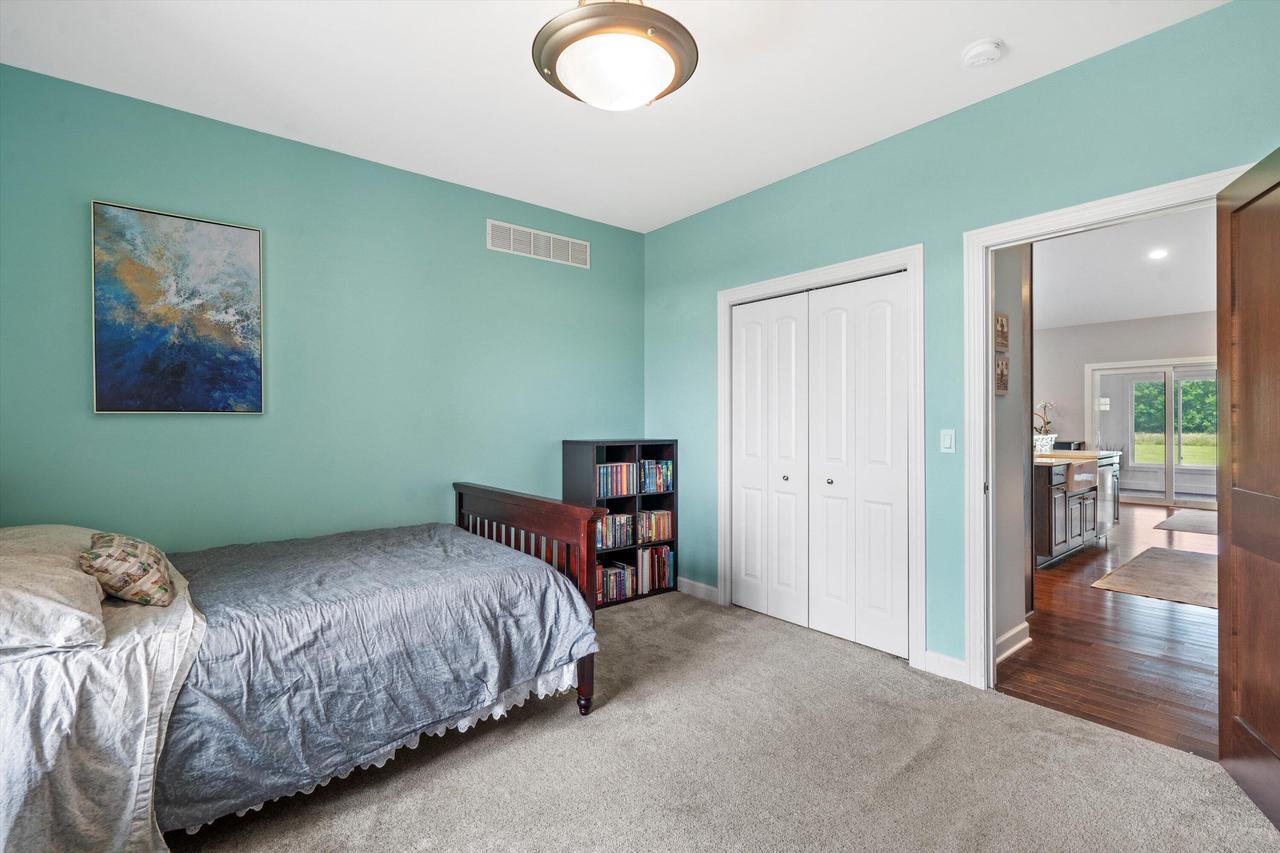 N1853 Clover ROAD