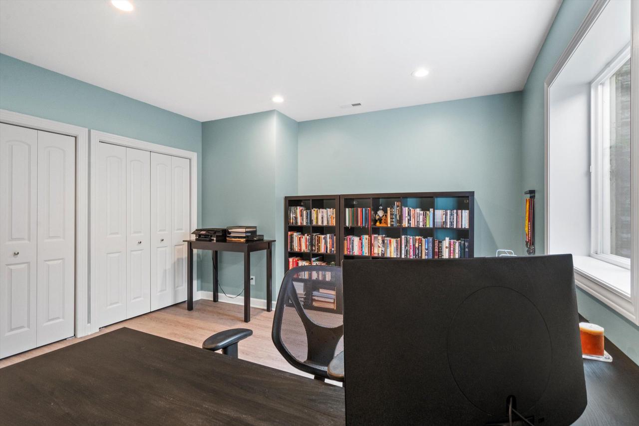 N1853 Clover ROAD