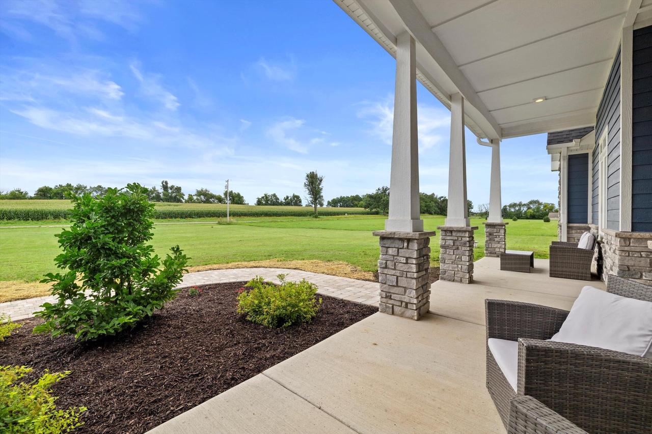 N1853 Clover ROAD