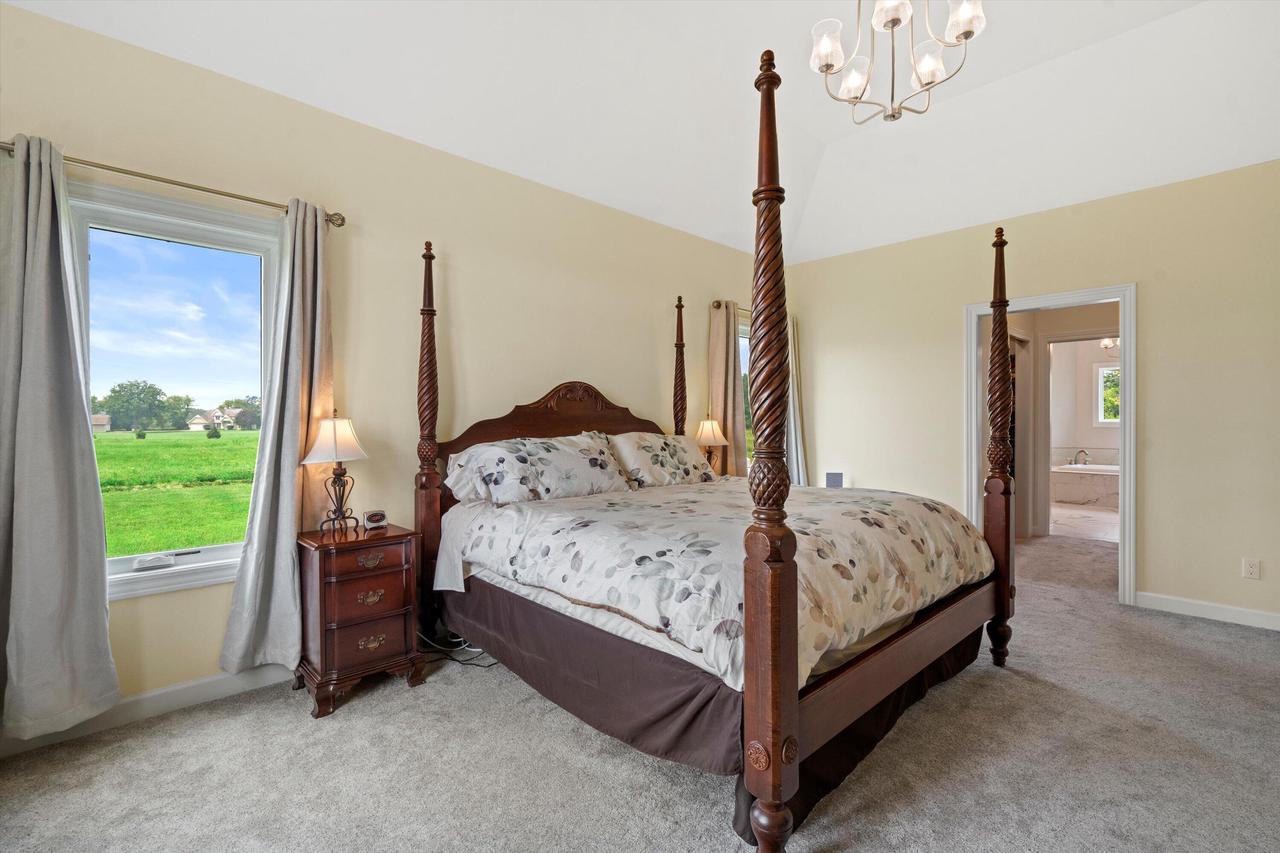 N1853 Clover ROAD