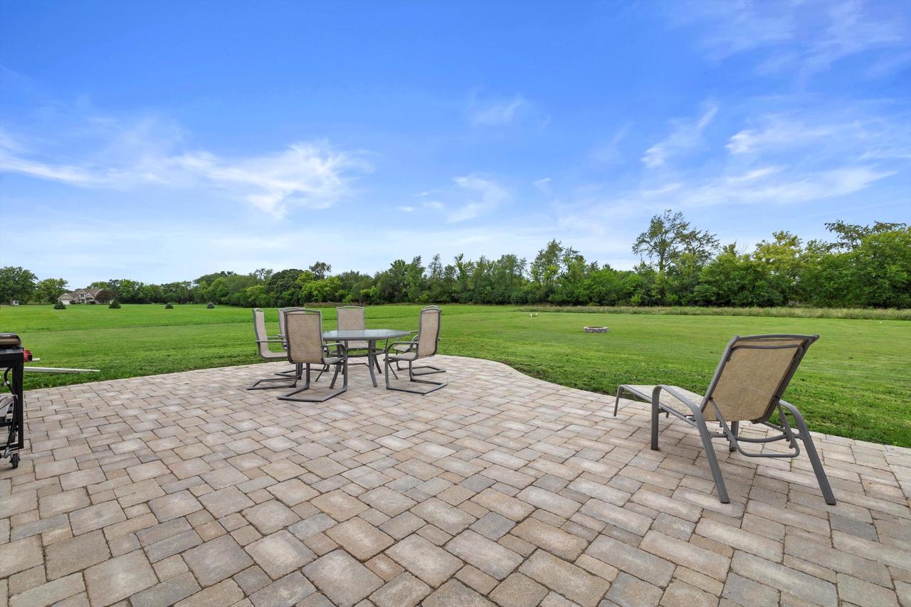 N1853 Clover ROAD