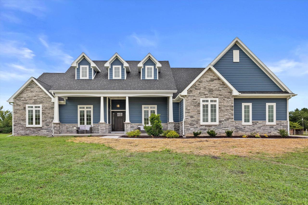 N1853 Clover ROAD