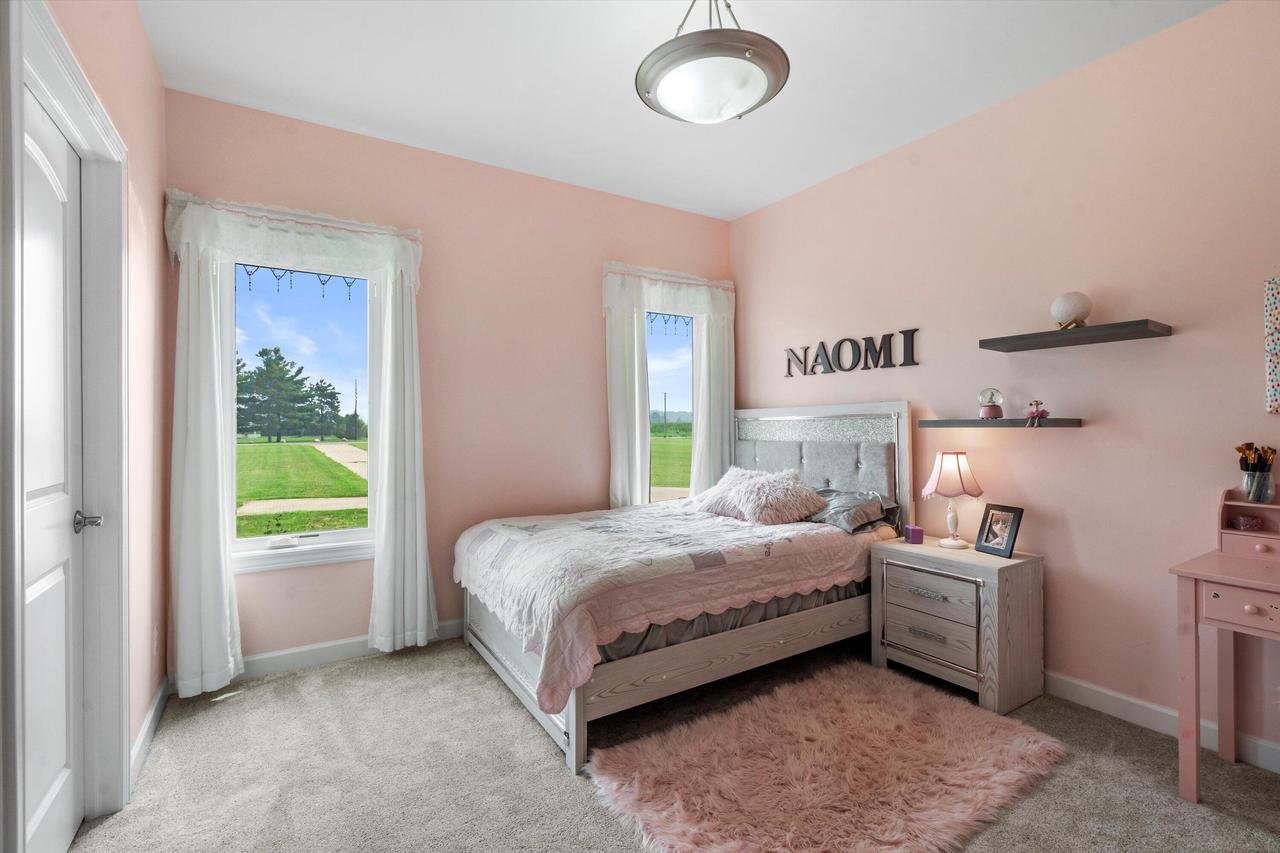 N1853 Clover ROAD