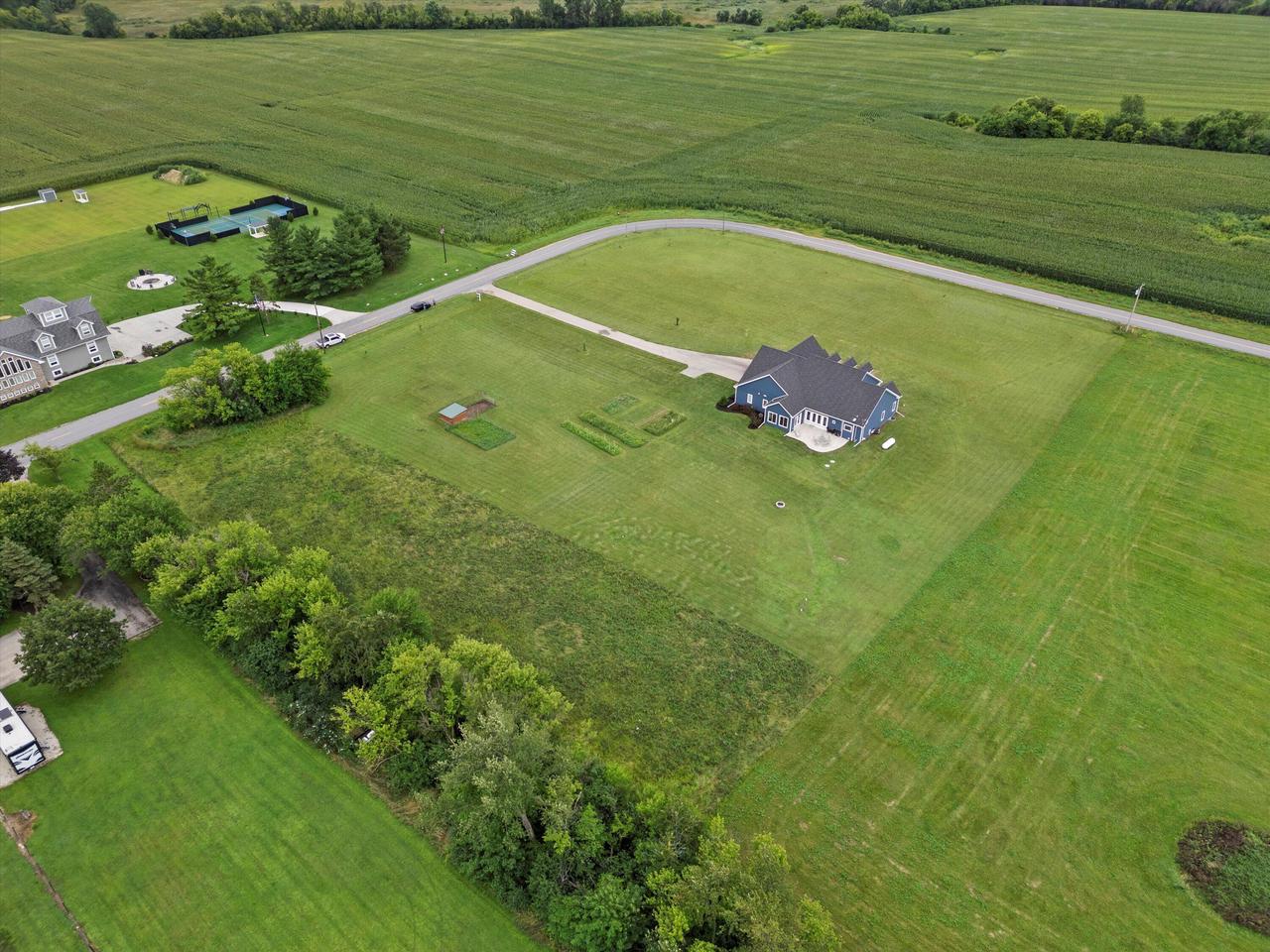 N1853 Clover ROAD