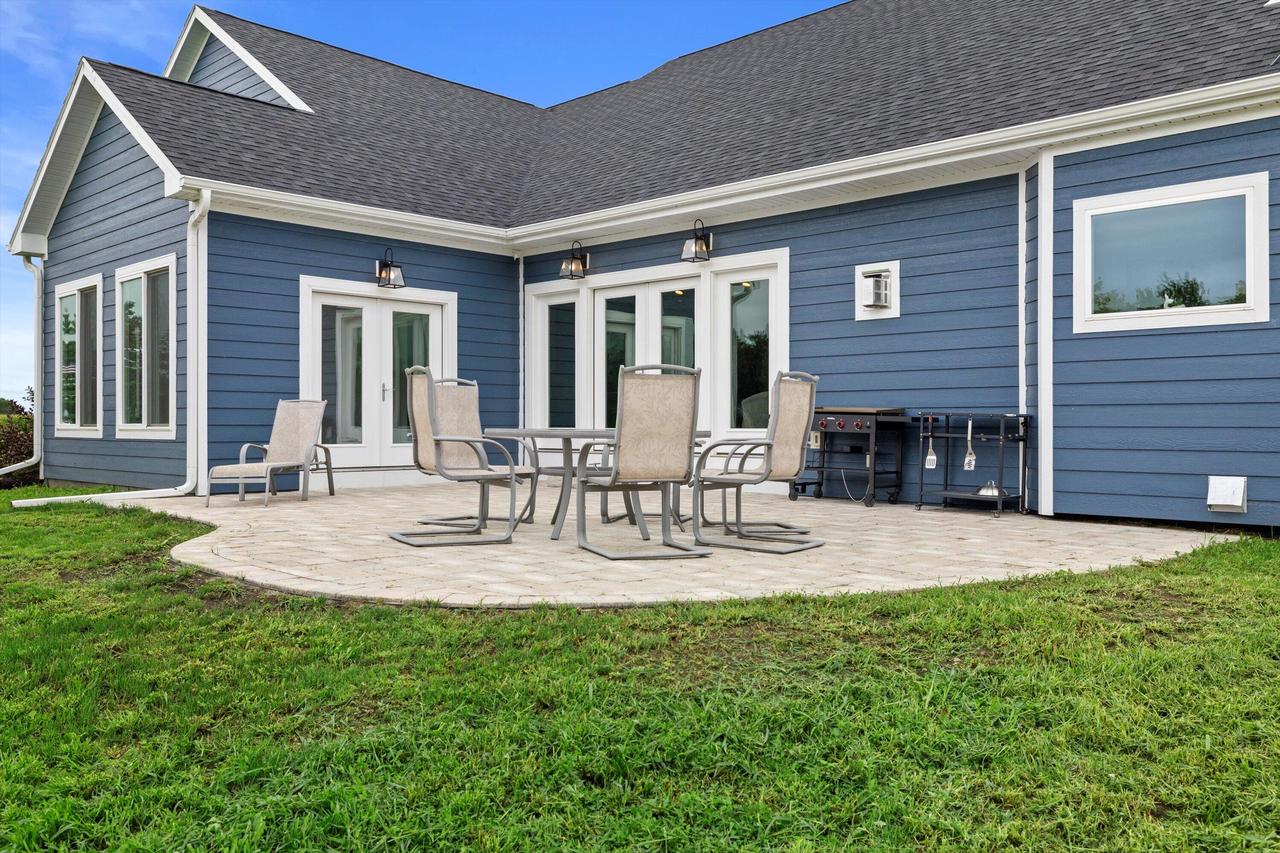 N1853 Clover ROAD