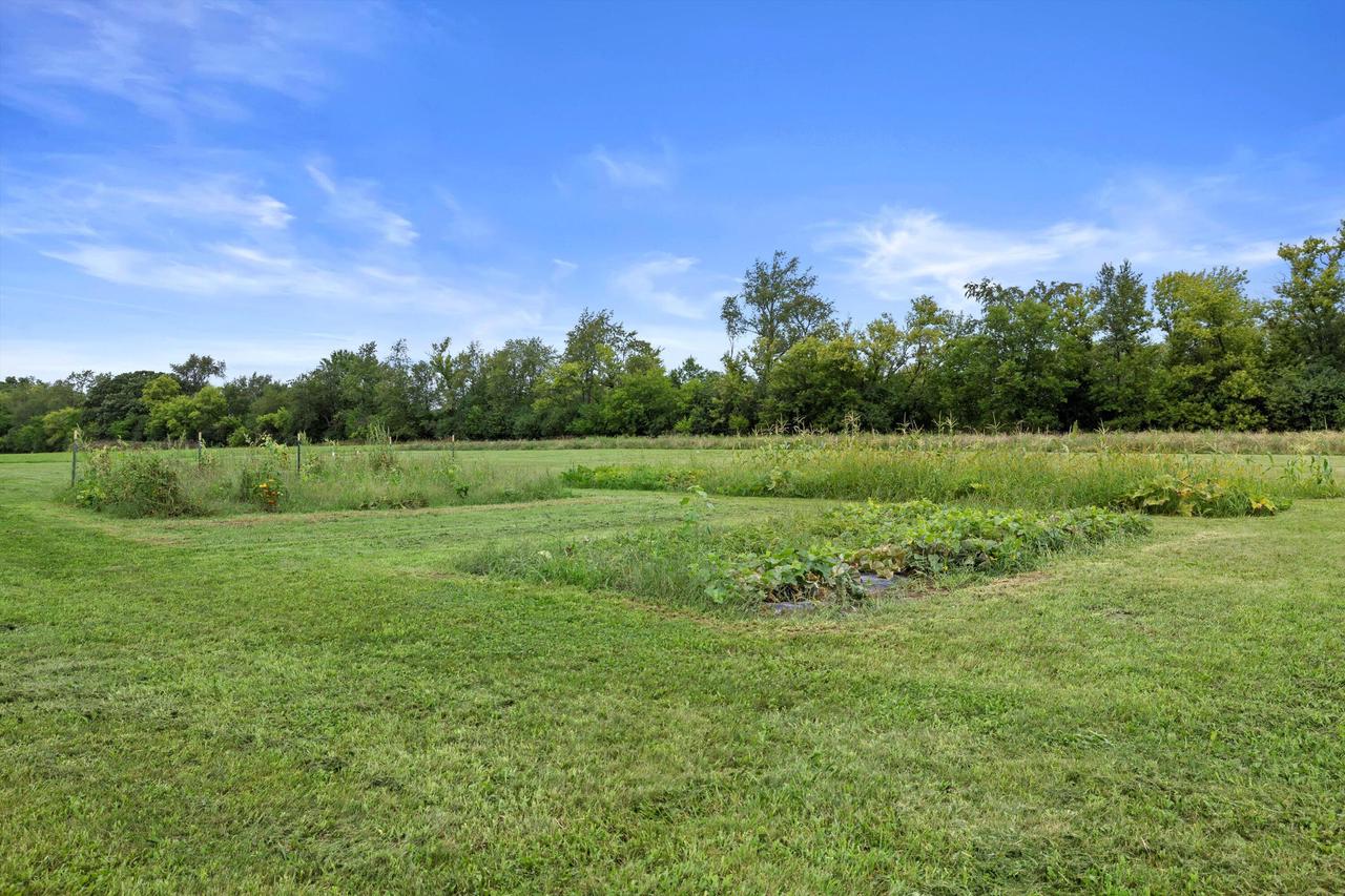 N1853 Clover ROAD