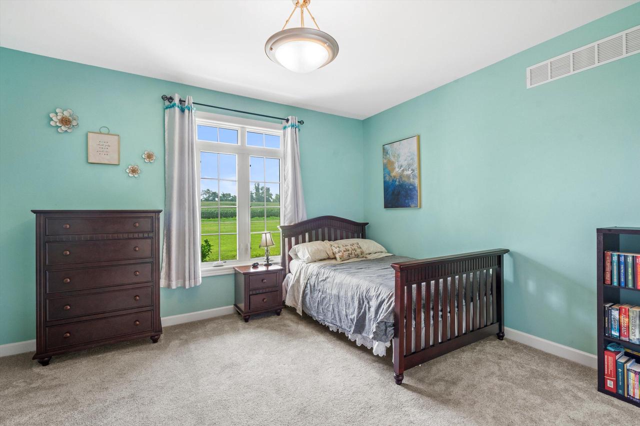 N1853 Clover ROAD