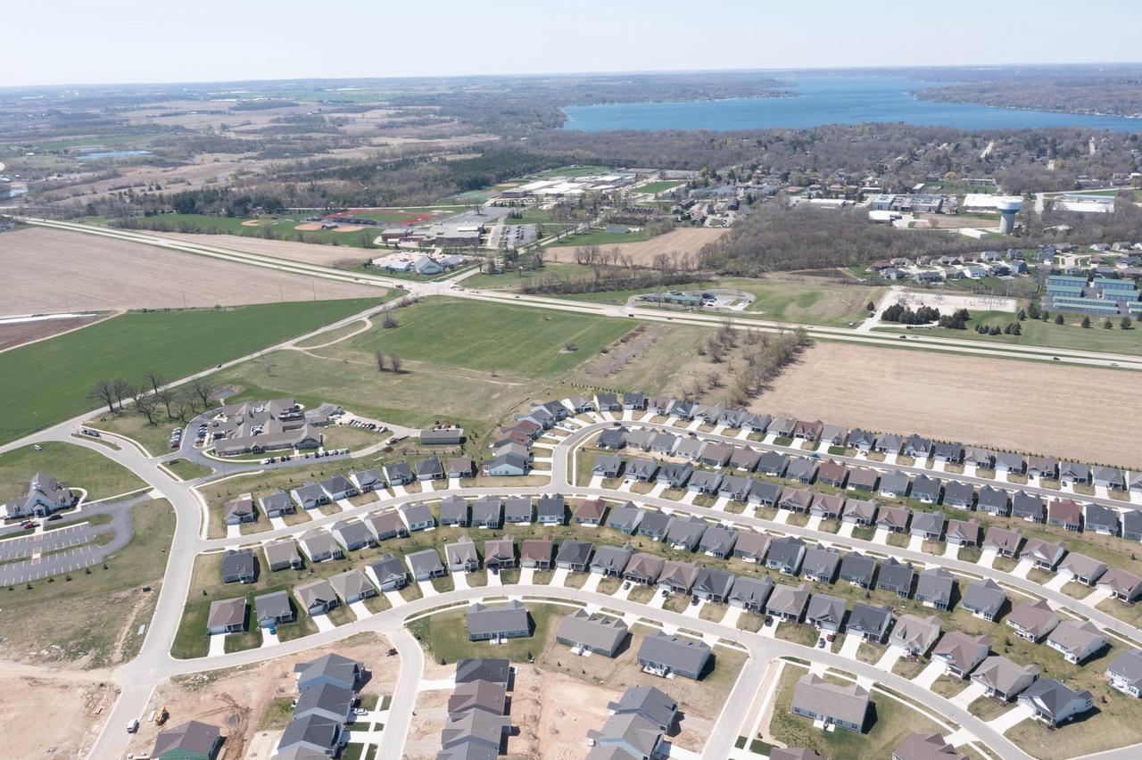 1103 South EDWARDS BOULEVARD