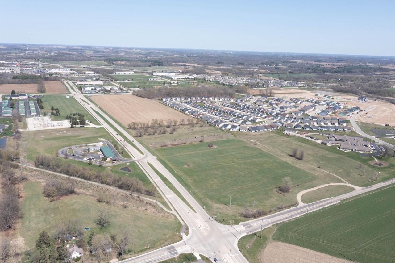 1103 South EDWARDS BOULEVARD