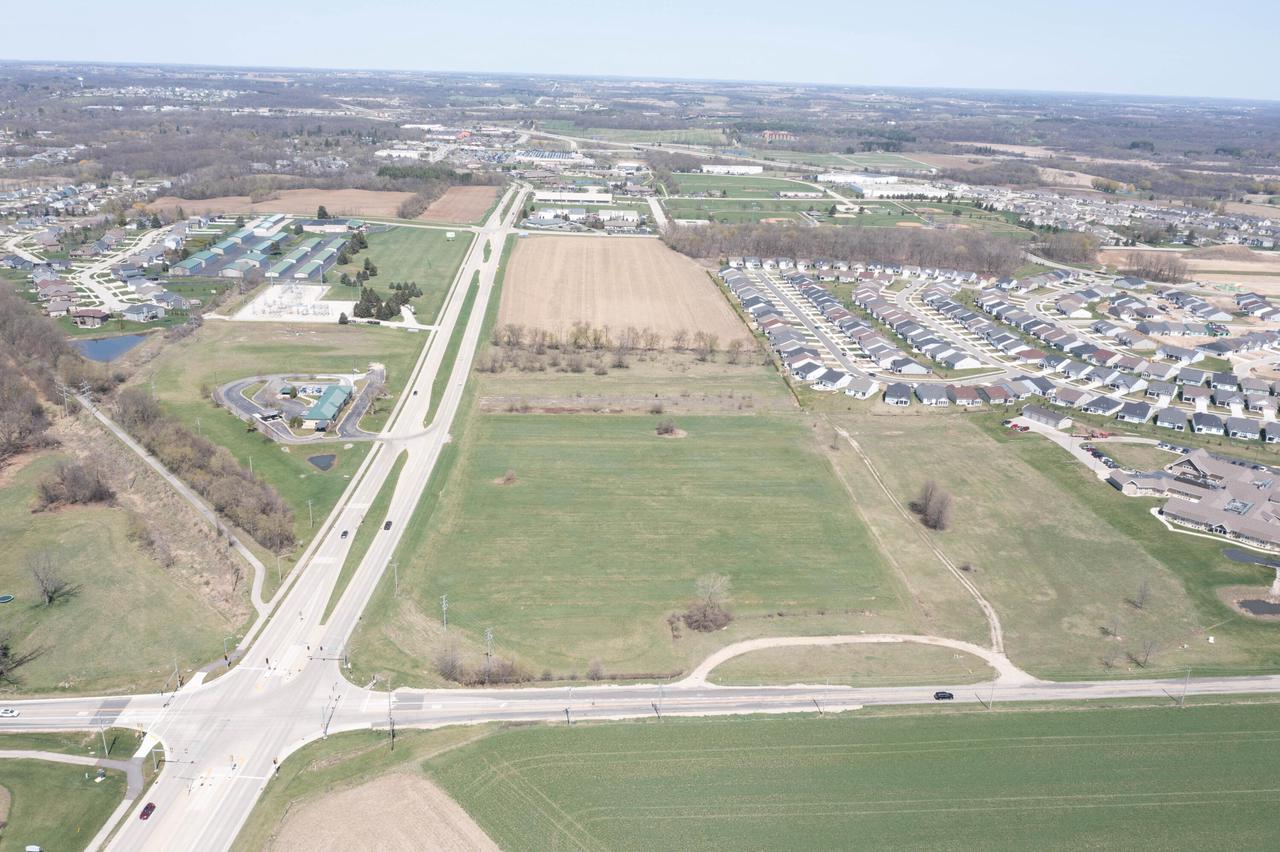 1103 South EDWARDS BOULEVARD