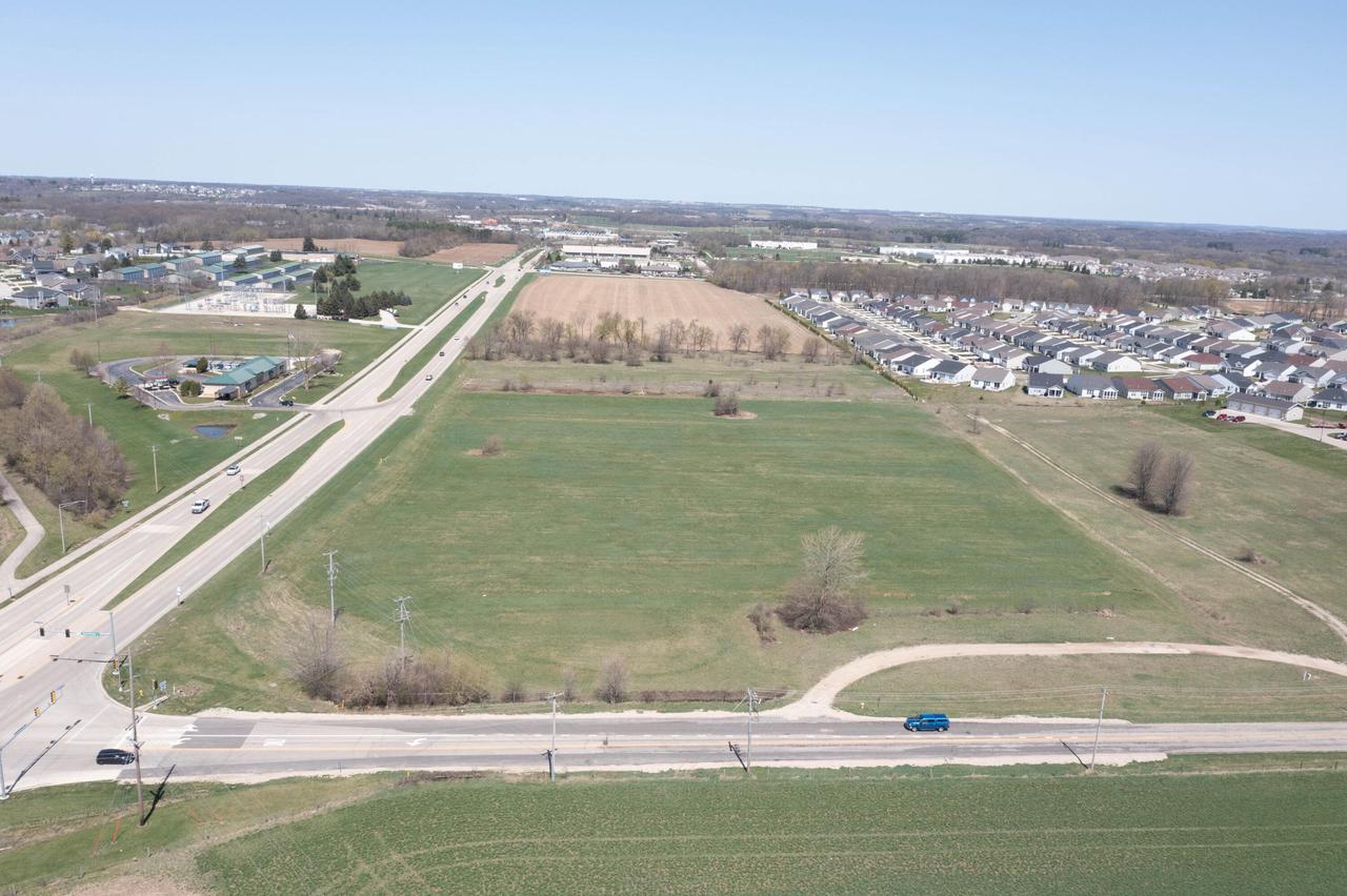 1103 South EDWARDS BOULEVARD