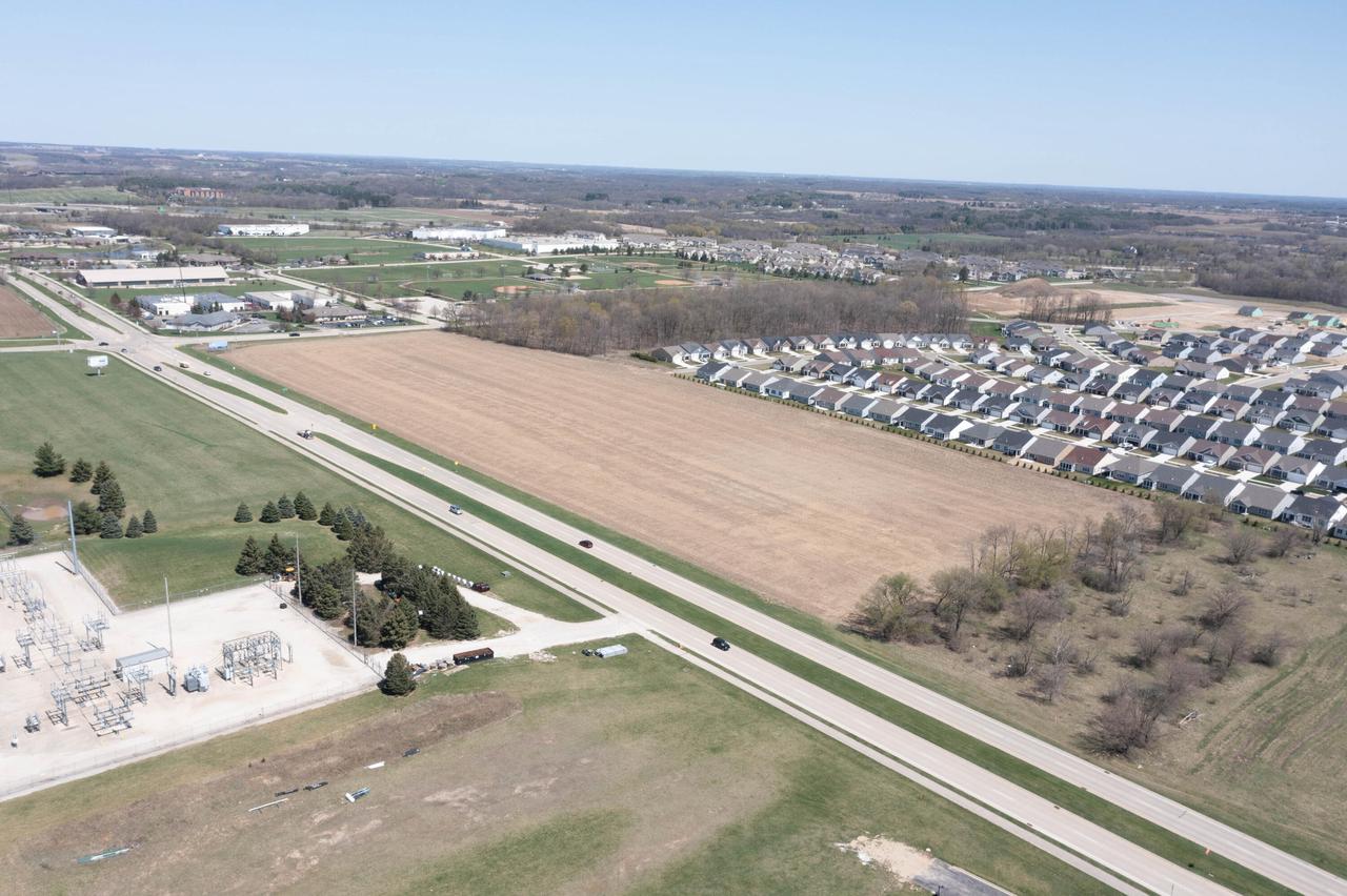 1103 South EDWARDS BOULEVARD