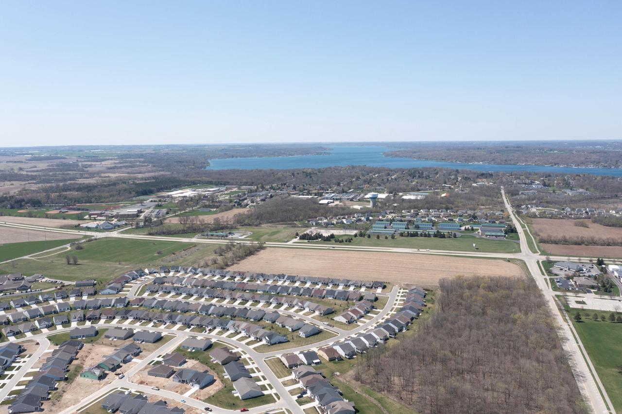 1103 South EDWARDS BOULEVARD