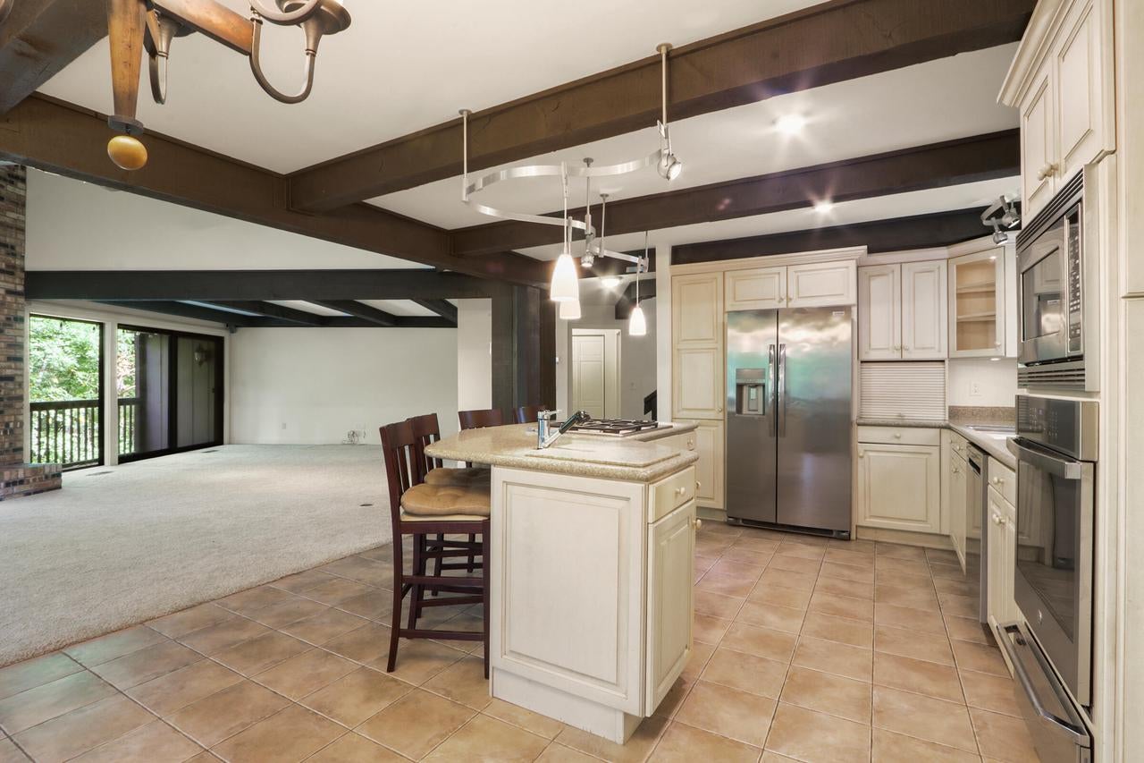 840 Woodland COURT EE-1