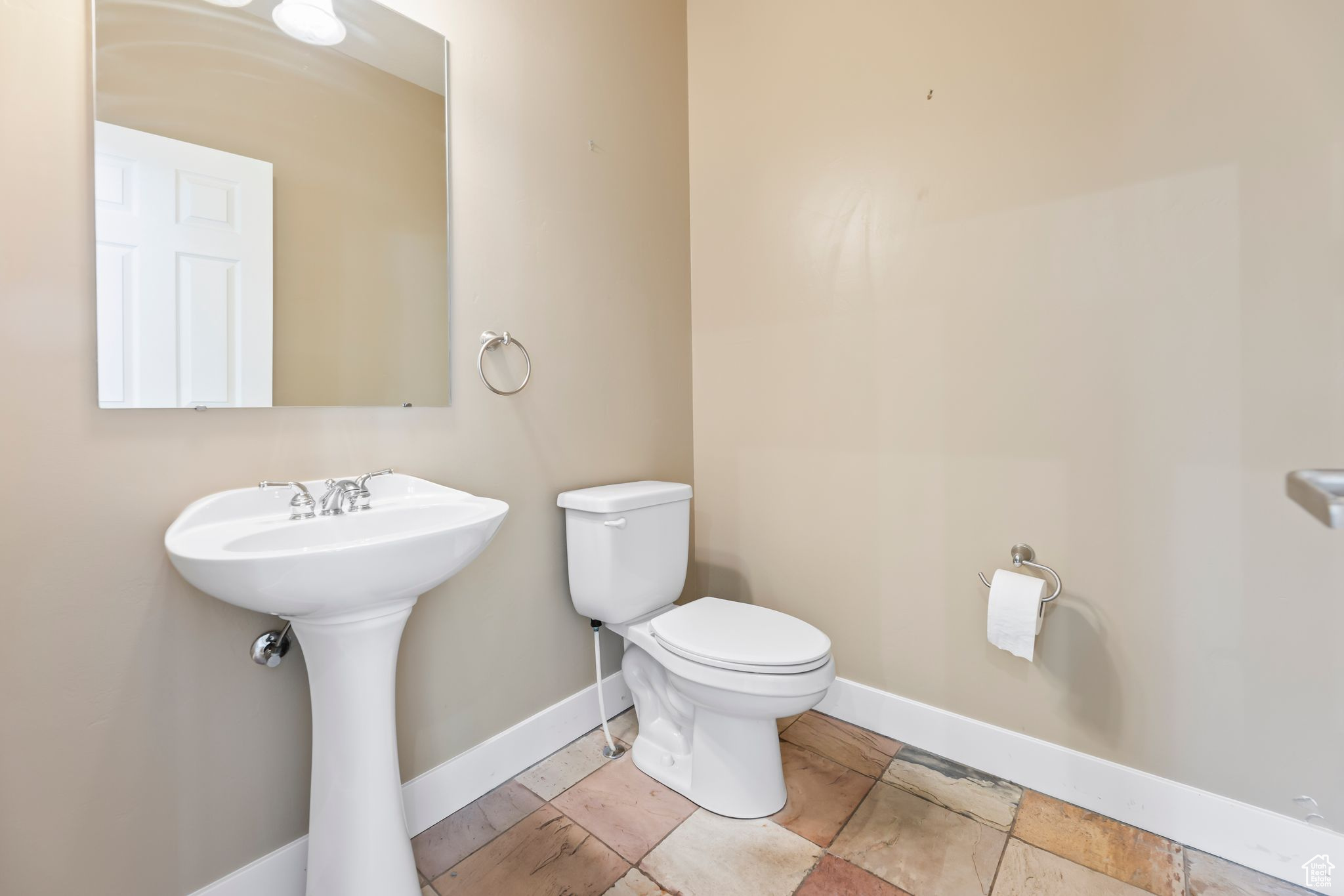 3095 W HOMESTEAD RD