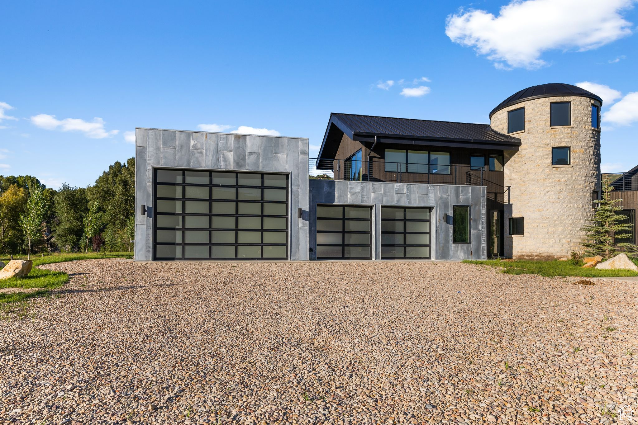 6950 N RIVER VALLEY DR