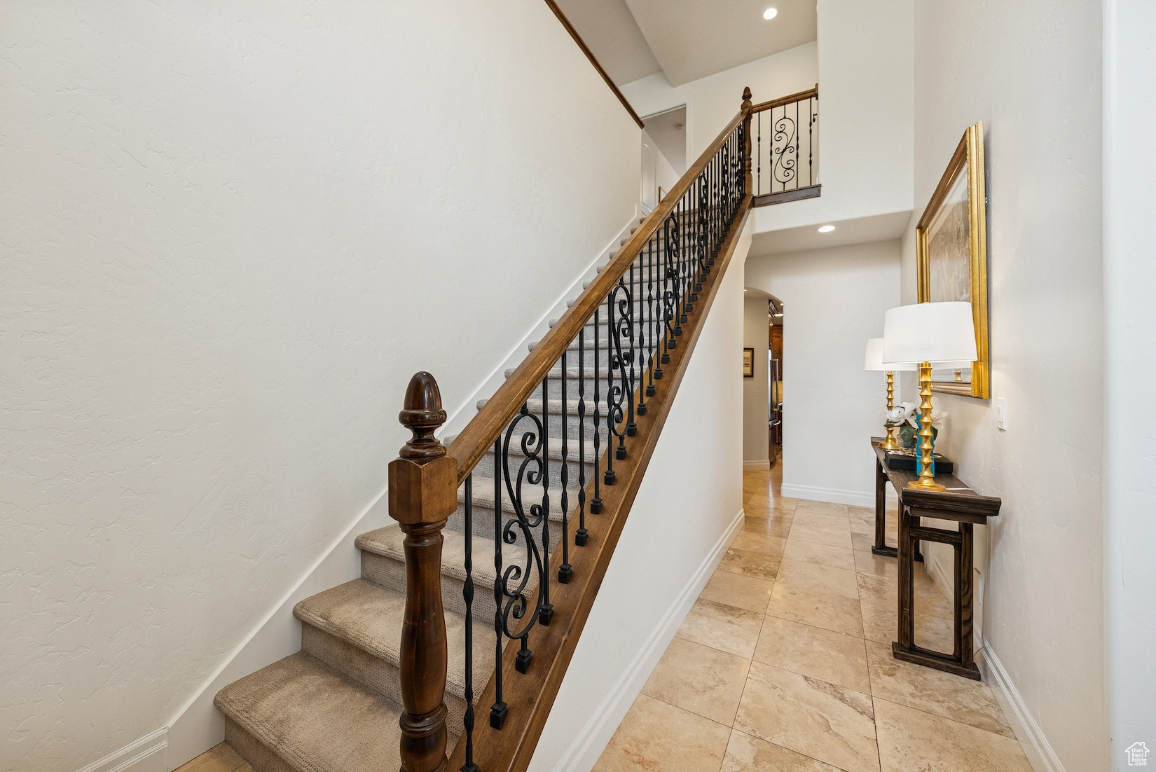 1917 E HOLLADAY VIEW PL