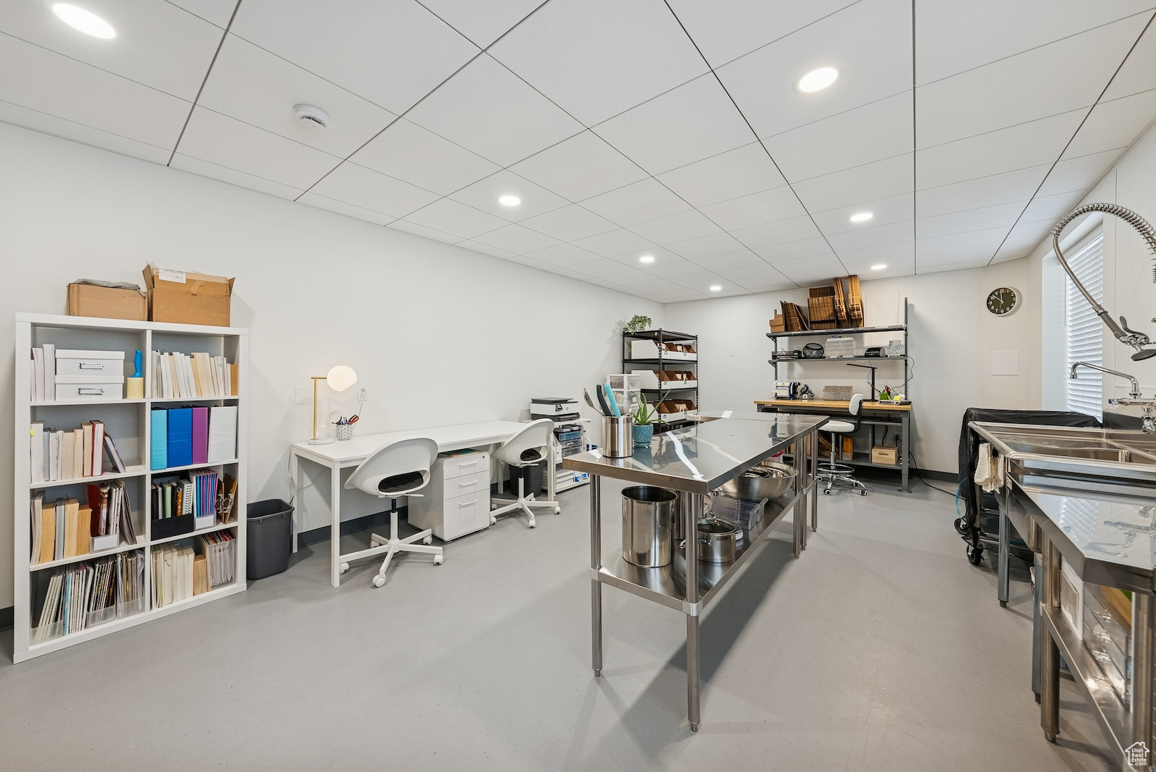 1917 E HOLLADAY VIEW PL