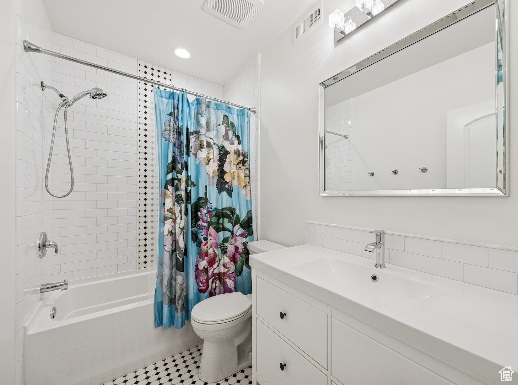 1917 E HOLLADAY VIEW PL