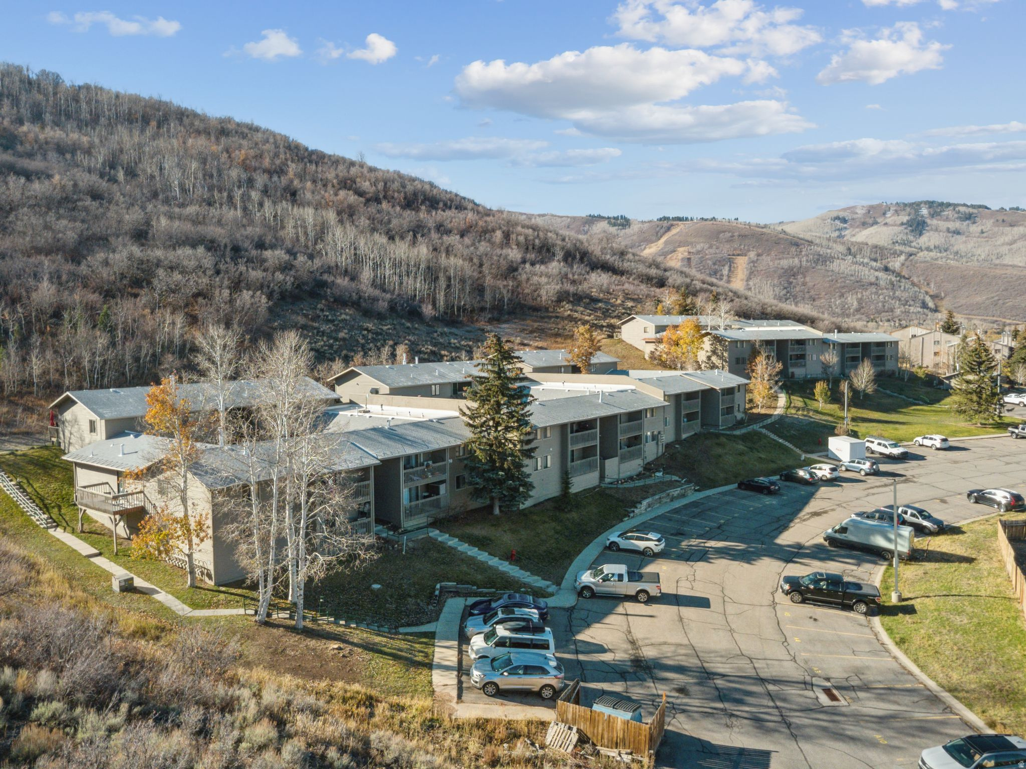 1700 UPPER IRONHORSE LOOP #B6