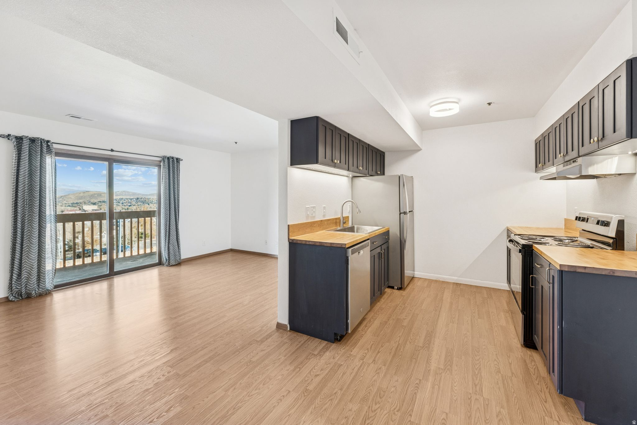 1700 UPPER IRONHORSE LOOP #B6