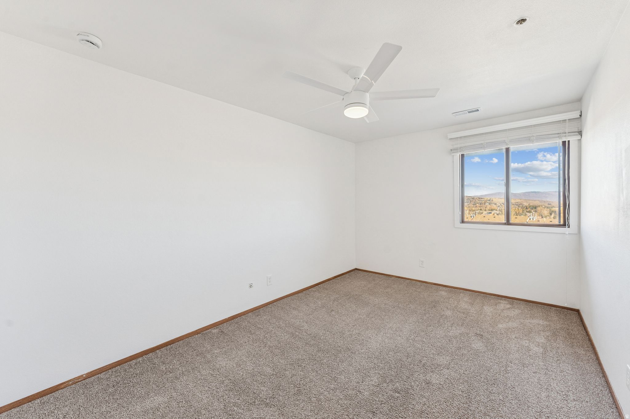 1700 UPPER IRONHORSE LOOP #B6