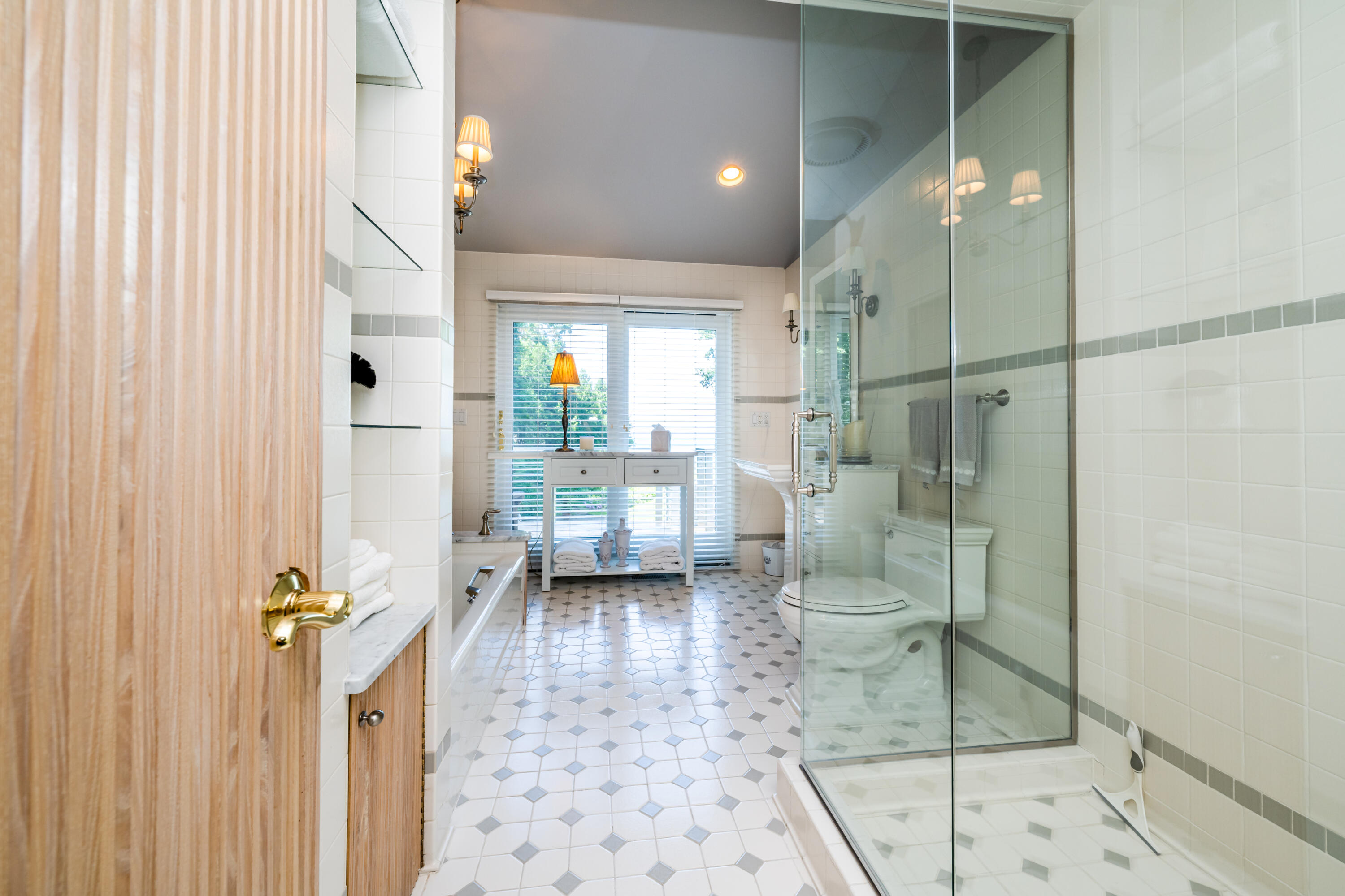 4661 Notre Dame Avenue