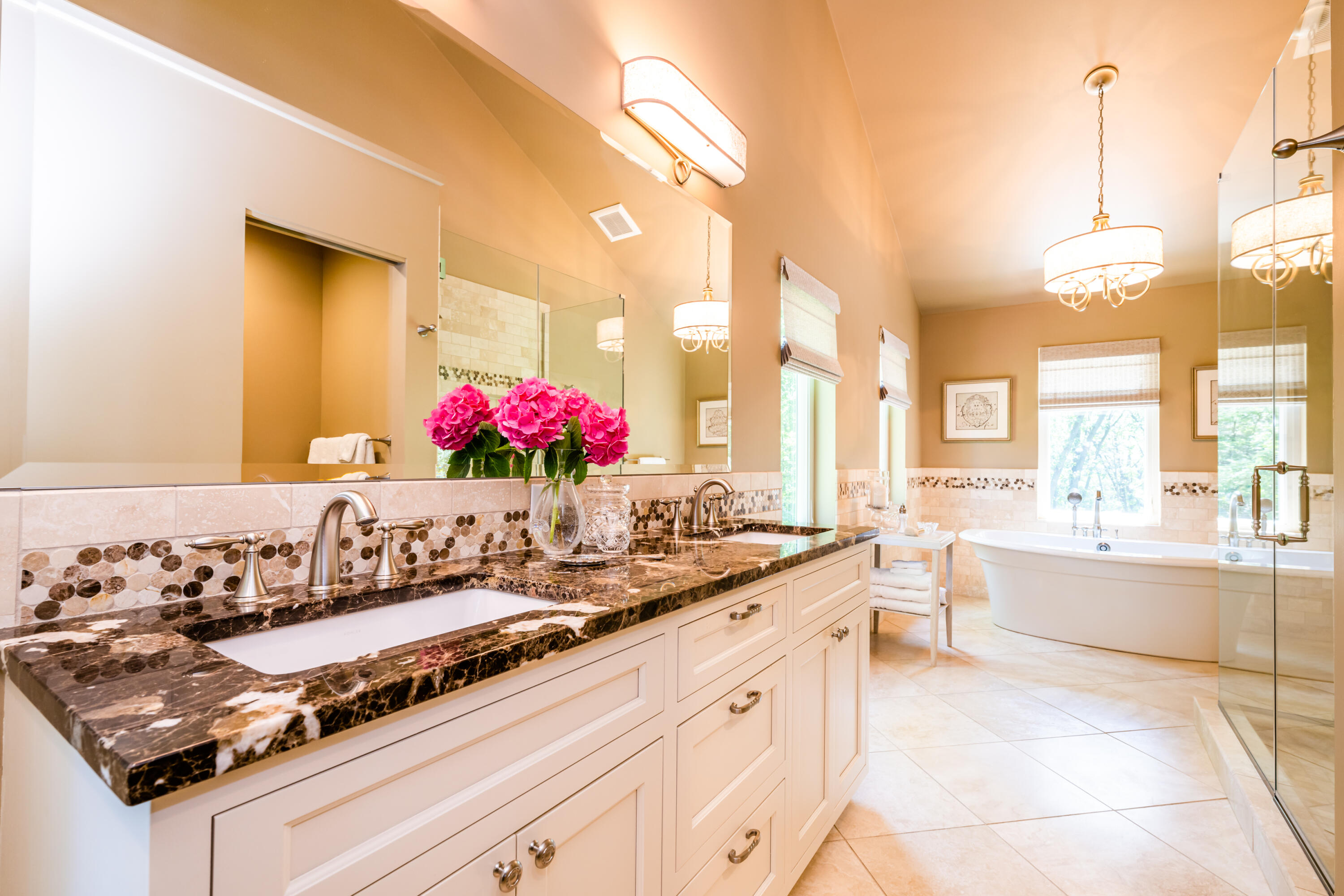 4661 Notre Dame Avenue