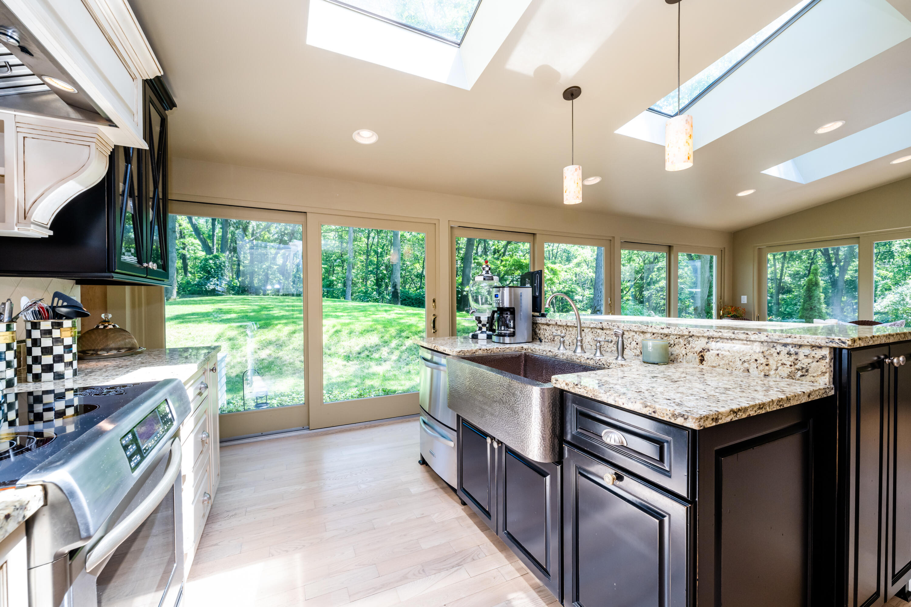 4661 Notre Dame Avenue