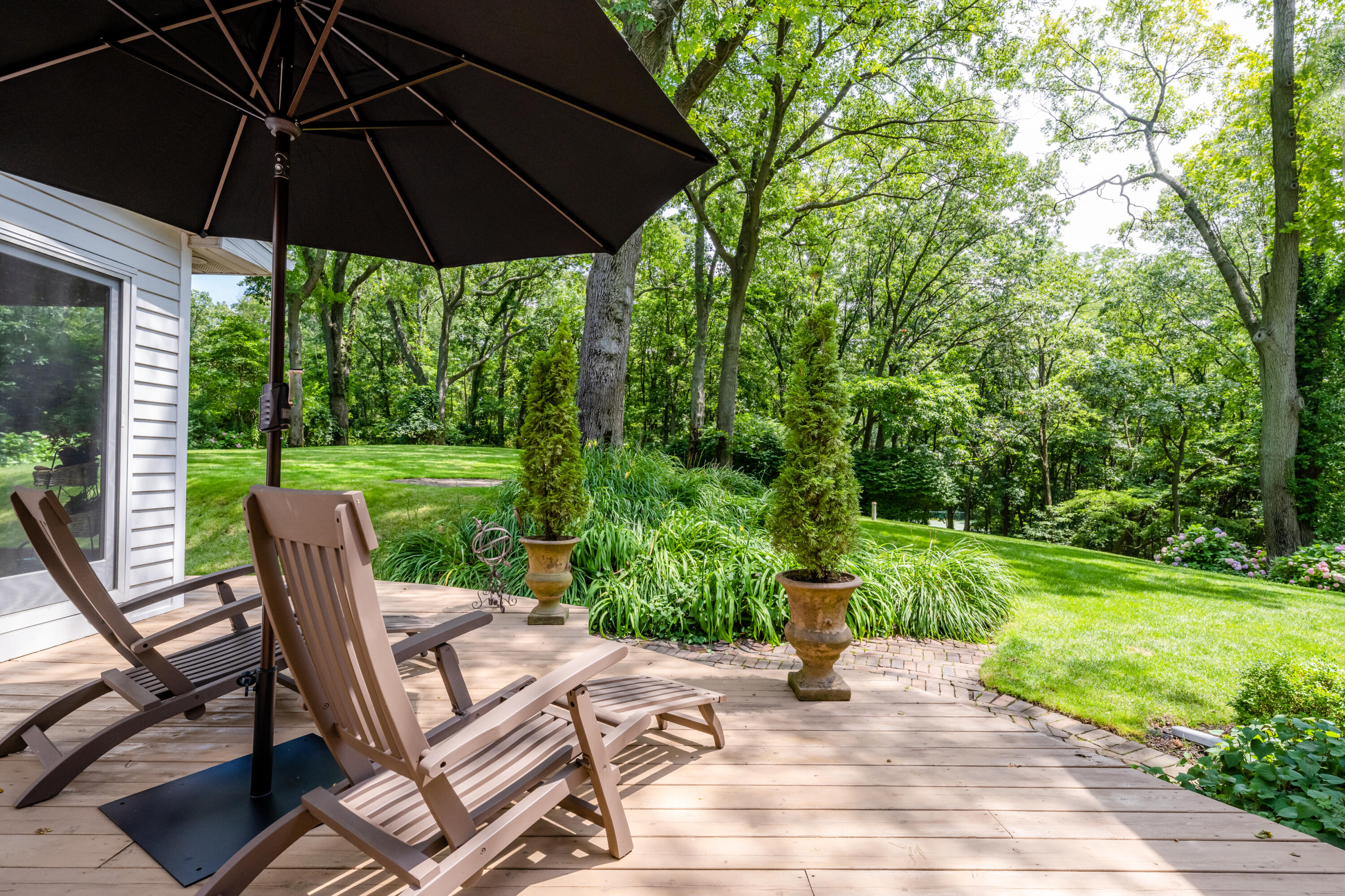 4661 Notre Dame Avenue