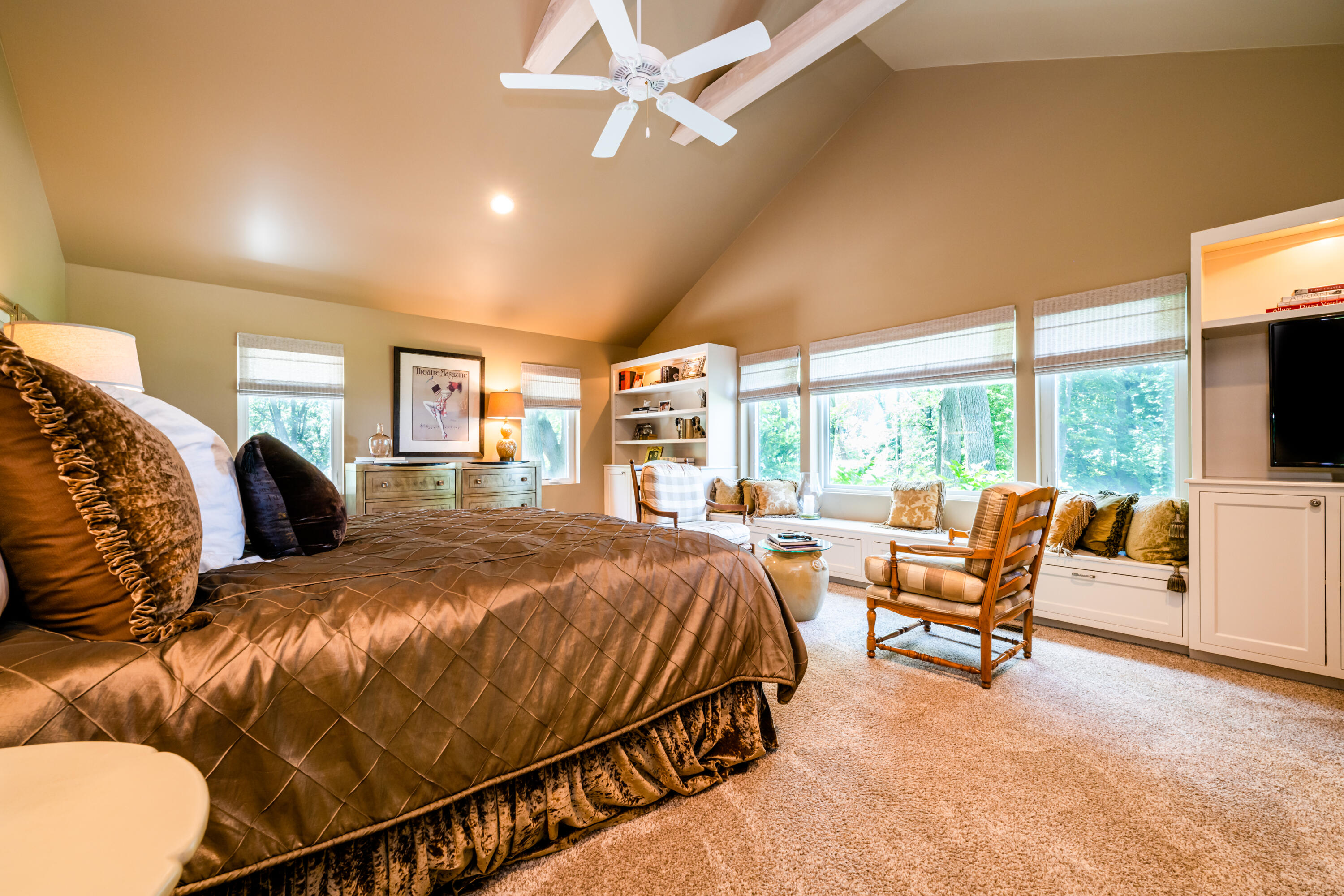 4661 Notre Dame Avenue