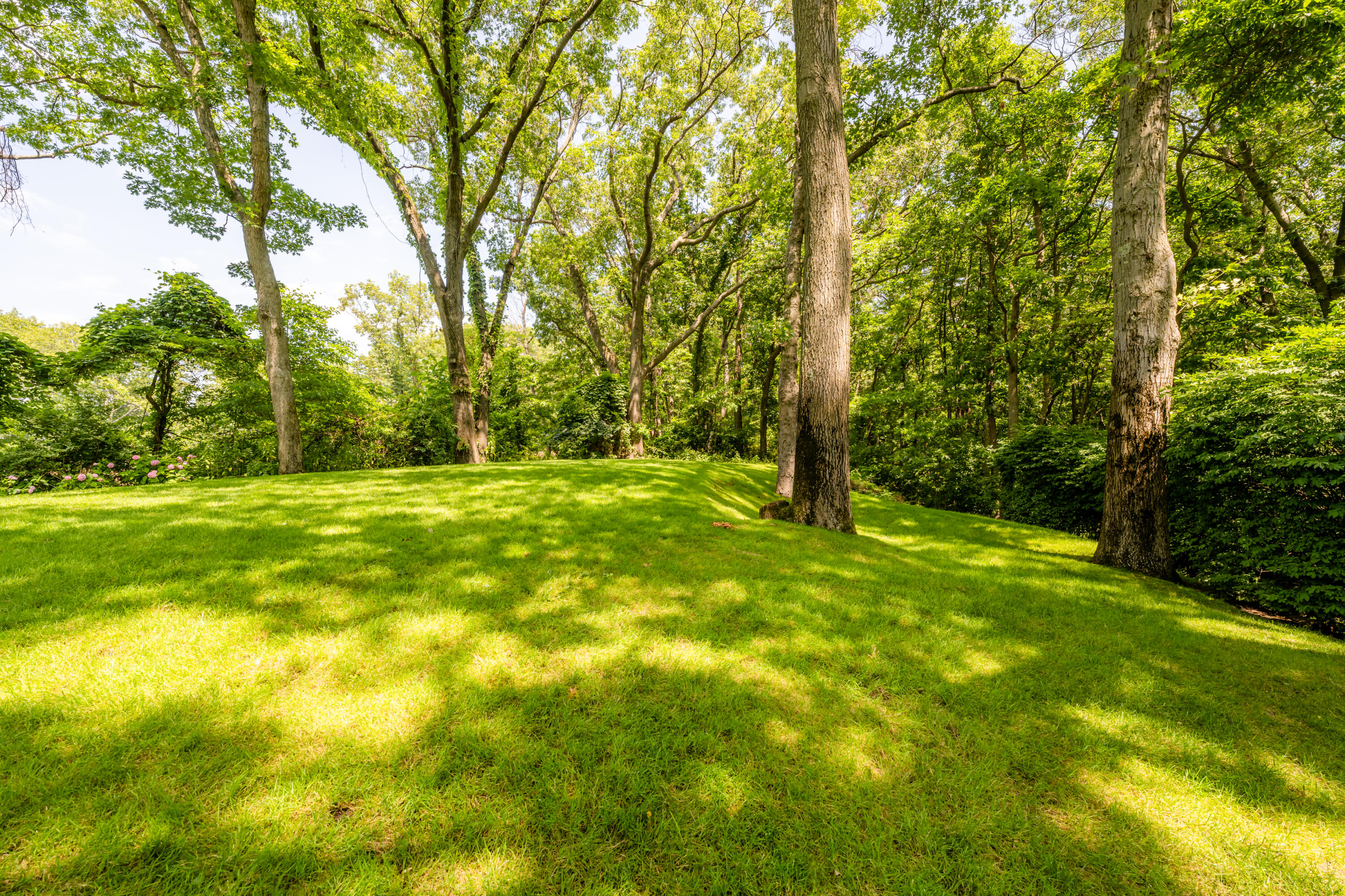 4661 Notre Dame Avenue