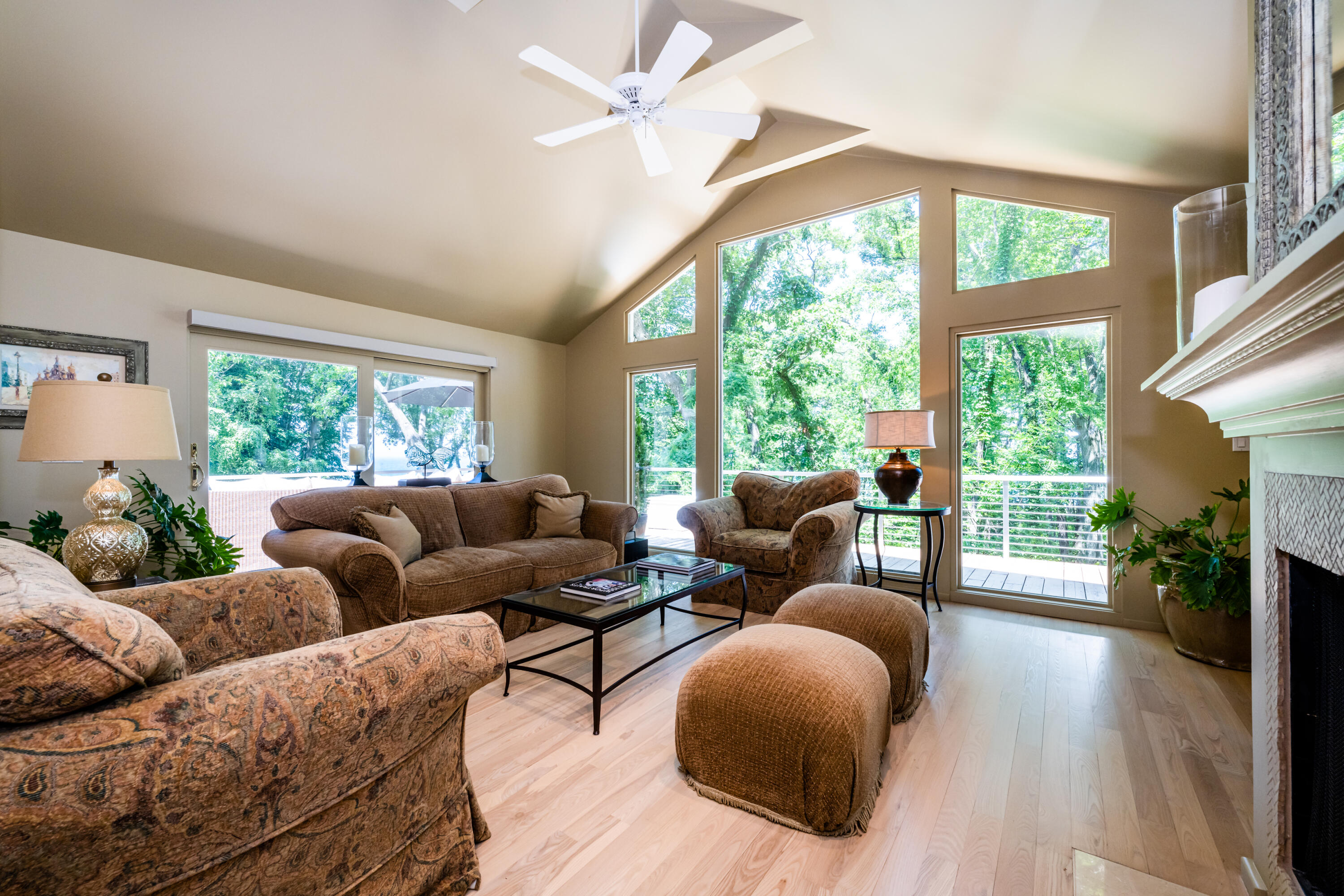 4661 Notre Dame Avenue