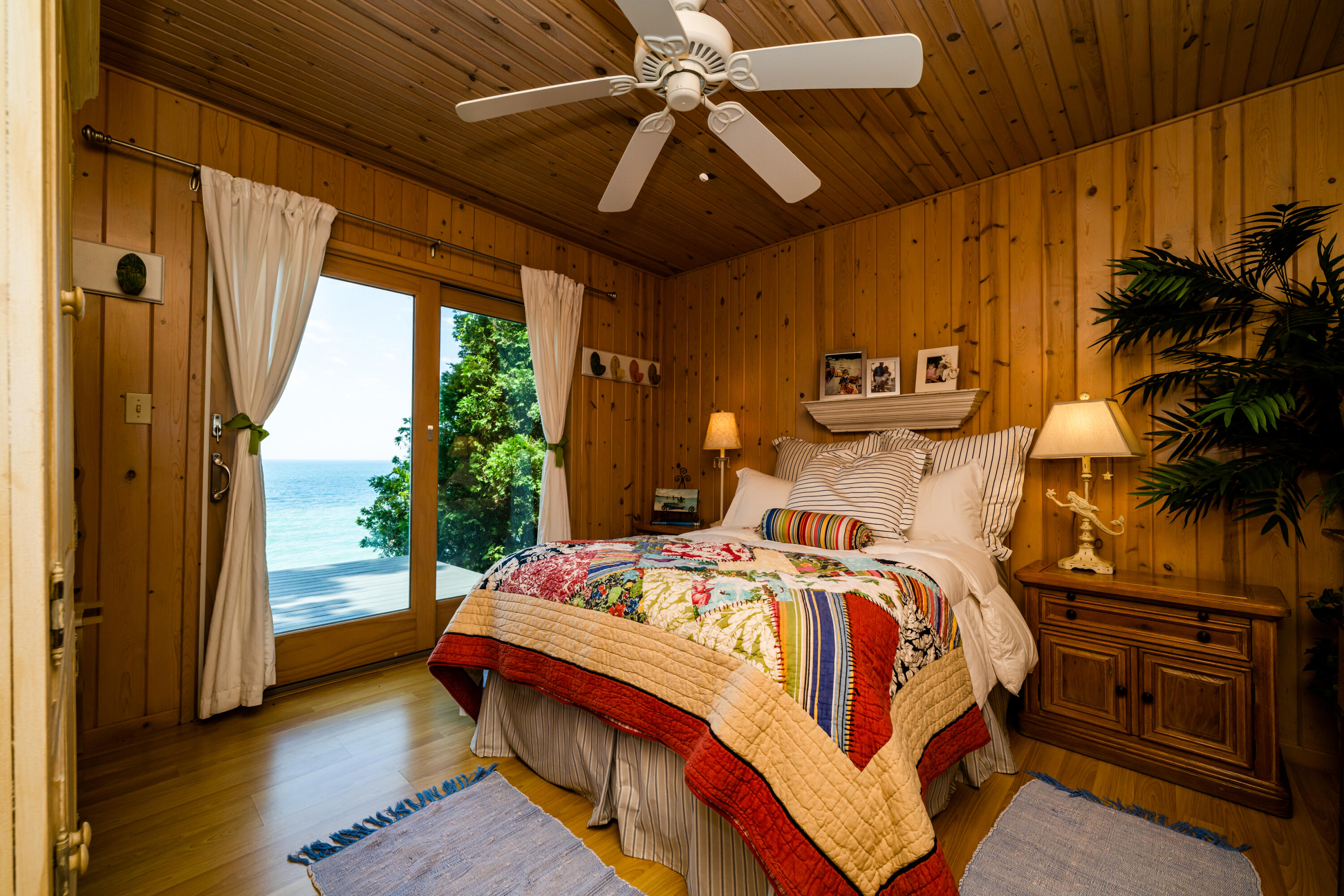 4661 Notre Dame Avenue